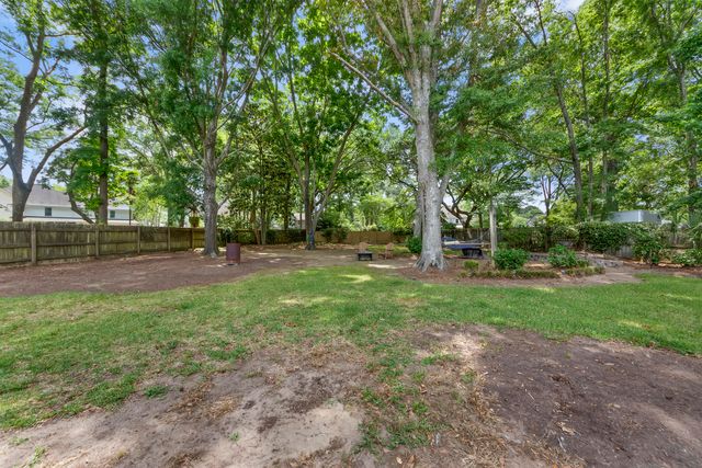 635 Fishermans Bend, Mount Pleasant, SC 29464
