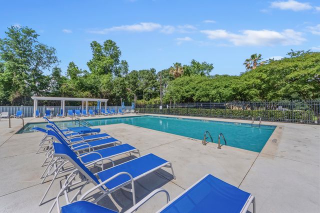 635 Fishermans Bend, Mount Pleasant, SC 29464