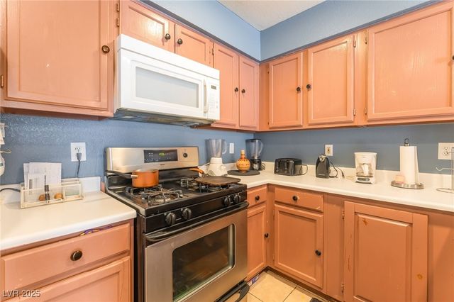 2104 Bavington Drive C, Las Vegas, NV 89108