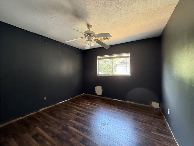 11822 Hillbrook Drive, Houston, TX 77070
