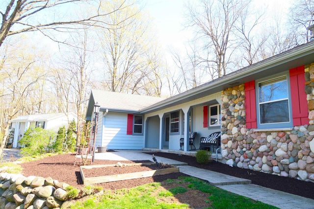 15305 Santa Maria Court, Brookfield, WI 53005