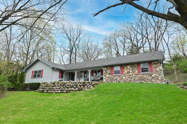 15305 Santa Maria Court, Brookfield, WI 53005