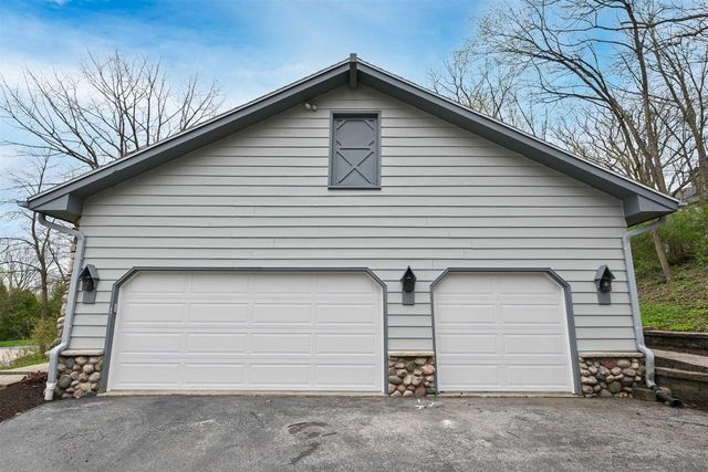 15305 Santa Maria Court, Brookfield, WI 53005
