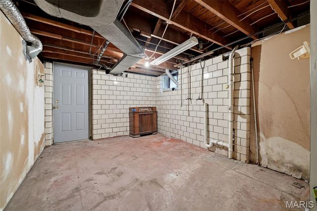 6993 Hillsland Avenue, St Louis, MO 63109