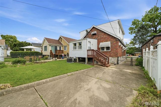 6993 Hillsland Avenue, St Louis, MO 63109