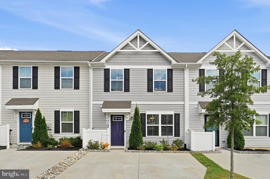 18 MULBERRY LN, CLEMENTON, NJ 08021 — exterior