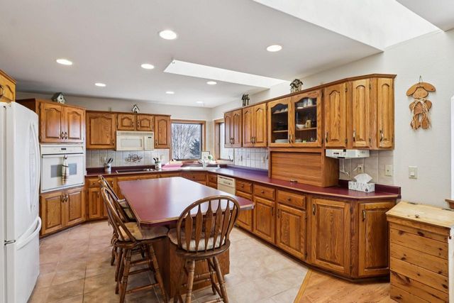 978 N Dewey Avenue, Jefferson, WI 53549
