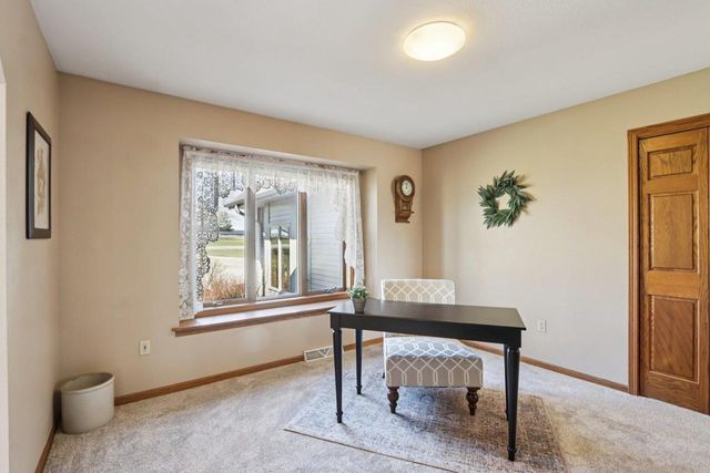 978 N Dewey Avenue, Jefferson, WI 53549