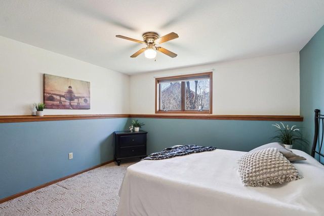 978 N Dewey Avenue, Jefferson, WI 53549