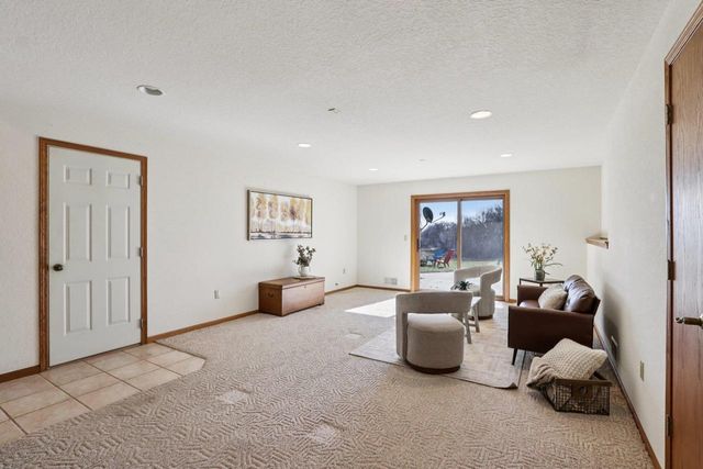 978 N Dewey Avenue, Jefferson, WI 53549