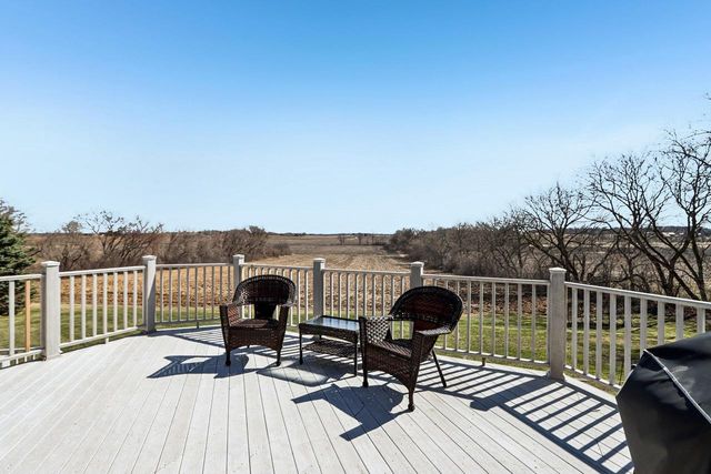 978 N Dewey Avenue, Jefferson, WI 53549