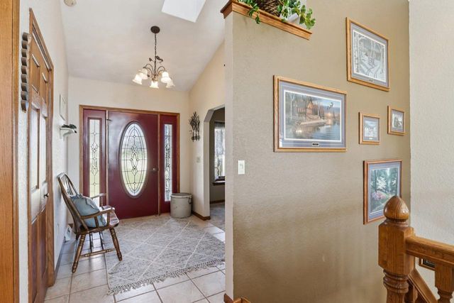 978 N Dewey Avenue, Jefferson, WI 53549
