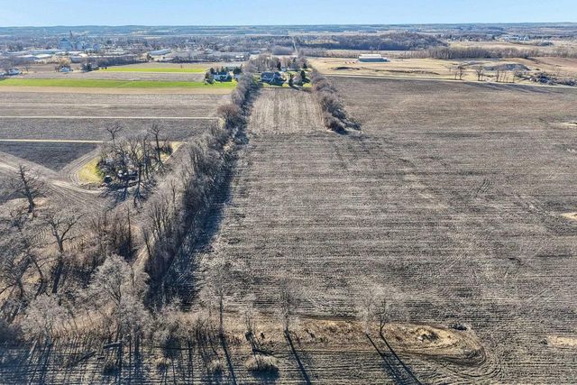978 N Dewey Avenue, Jefferson, WI 53549