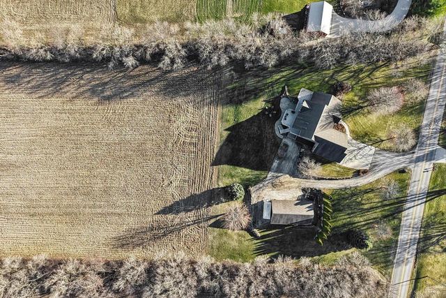 978 N Dewey Avenue, Jefferson, WI 53549