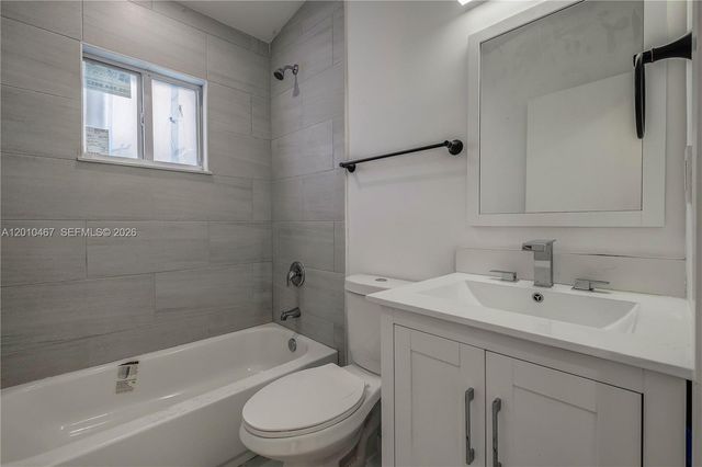 763 NW 80th St B, Miami, FL 33150