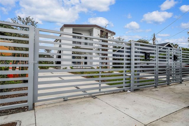 763 NW 80th St B, Miami, FL 33150