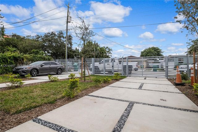 763 NW 80th St B, Miami, FL 33150