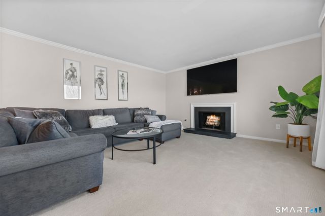 3 Hills Lane 3, Norwalk, CT 06880