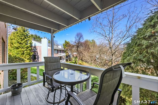 3 Hills Lane 3, Norwalk, CT 06880