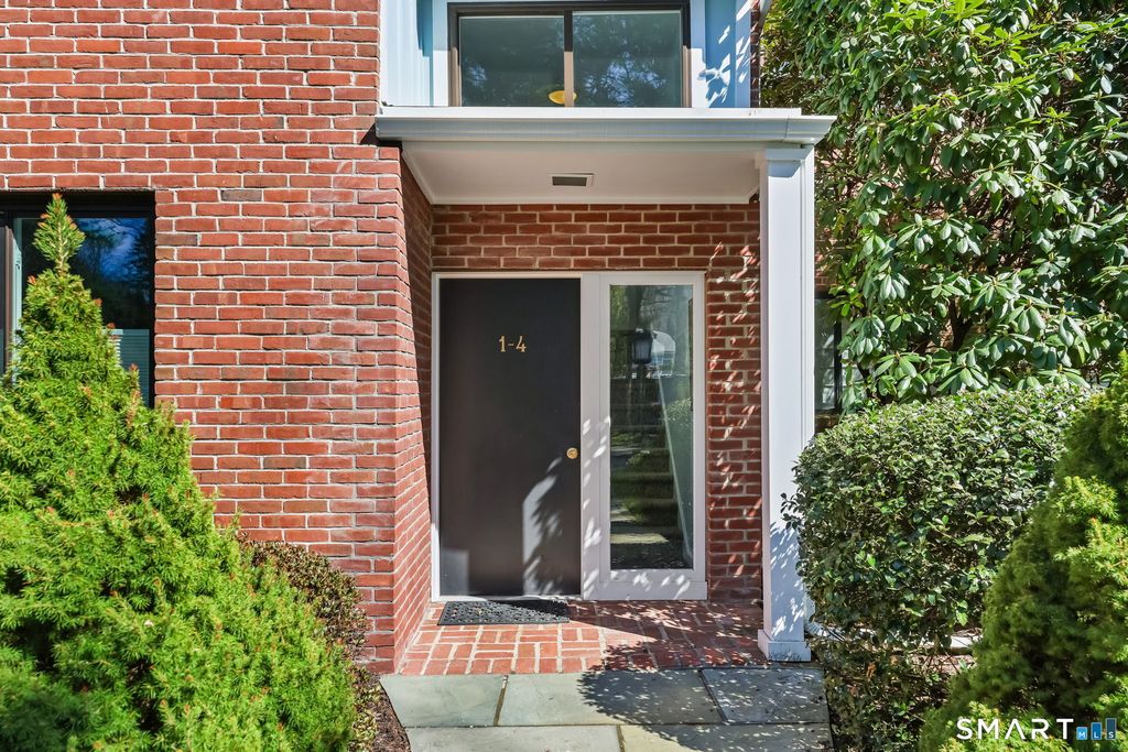 3 Hills Lane 3, Norwalk, CT 06880