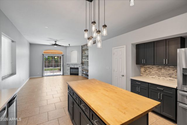 11163 E LAUREL Lane, Scottsdale, AZ 85259