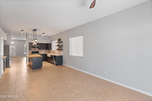 11163 E LAUREL Lane, Scottsdale, AZ 85259