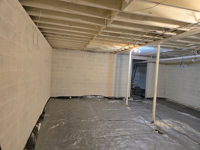 136 N Poole St, Ashland City, TN 37015