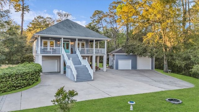 1039 Shell Point Cove Road NE, Townsend, GA 31331