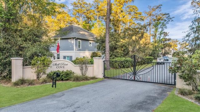 1039 Shell Point Cove Road NE, Townsend, GA 31331