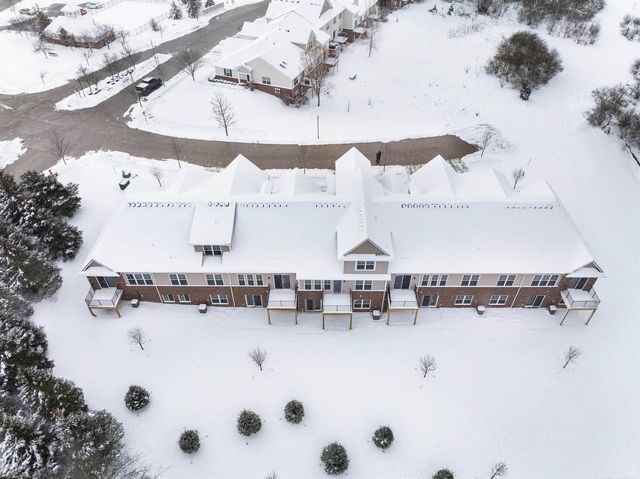 2221 Chase Drive, Hartland Twp, MI 48855