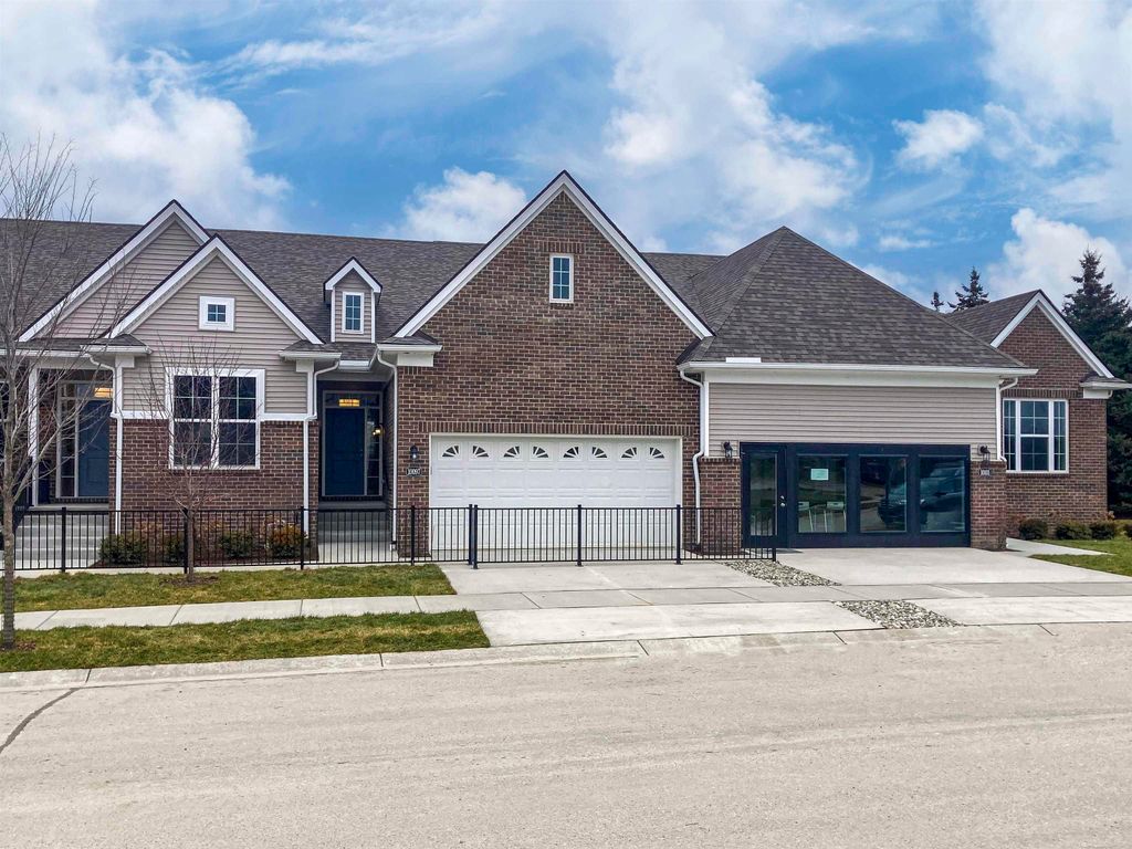 2221 Chase Drive, Hartland Twp, MI 48855