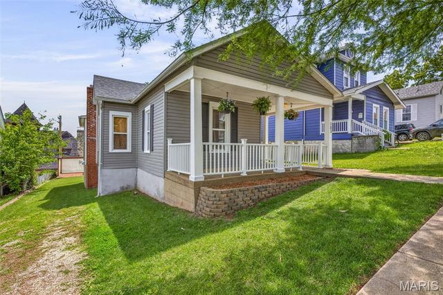 103 S 4th Street, De Soto, MO 63020
