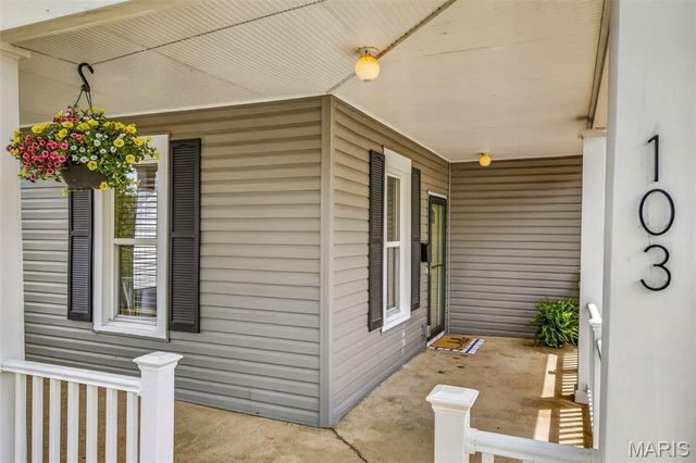 103 S 4th Street, De Soto, MO 63020