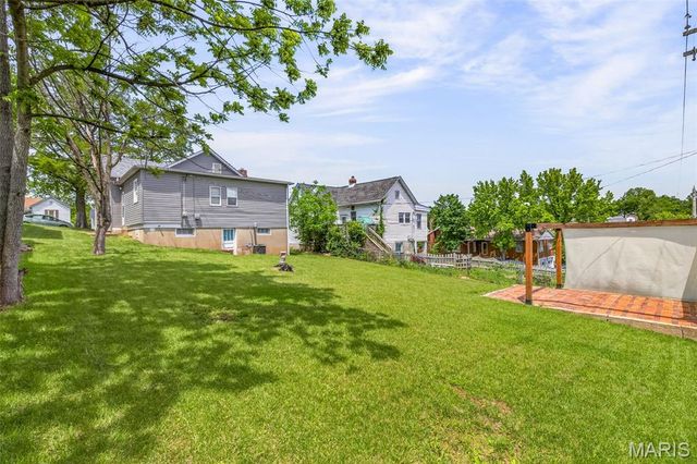 103 S 4th Street, De Soto, MO 63020