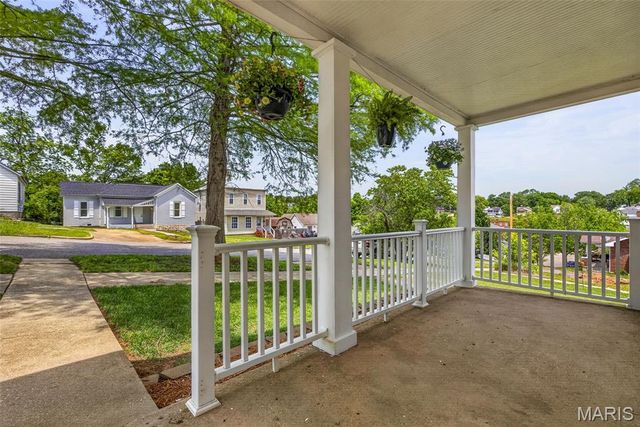 103 S 4th Street, De Soto, MO 63020