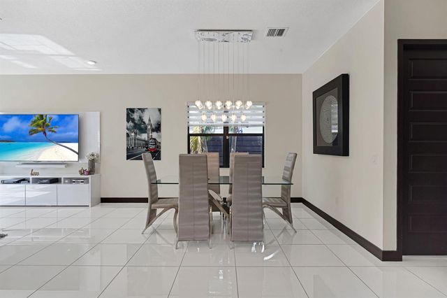15451 NW 88th Avenue, Miami Lakes, FL 33018
