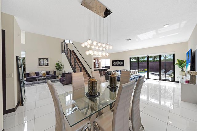 15451 NW 88th Avenue, Miami Lakes, FL 33018