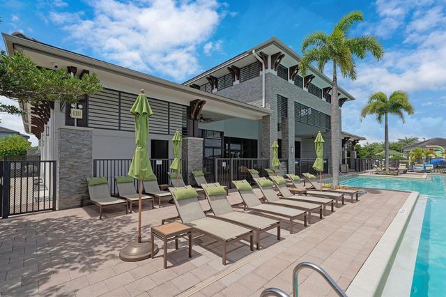 15451 NW 88th Avenue, Miami Lakes, FL 33018