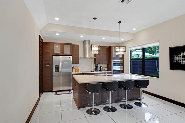 15451 NW 88th Avenue, Miami Lakes, FL 33018