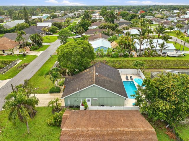 6273 Barbara Street, Jupiter, FL 33458