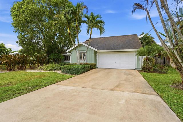 6273 Barbara Street, Jupiter, FL 33458