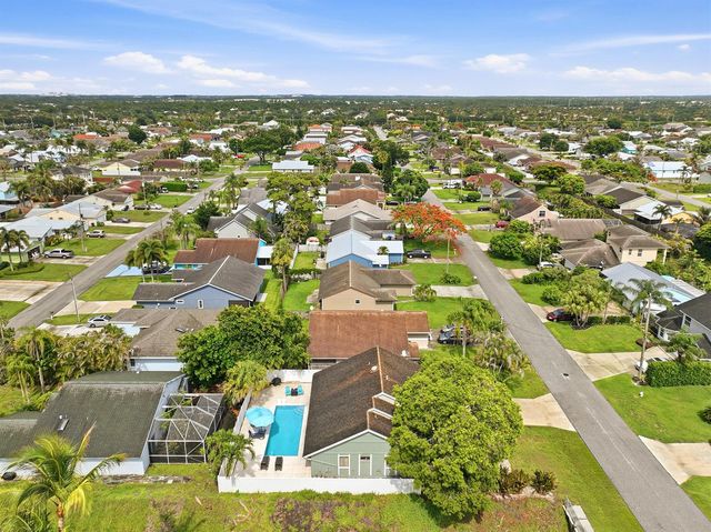 6273 Barbara Street, Jupiter, FL 33458