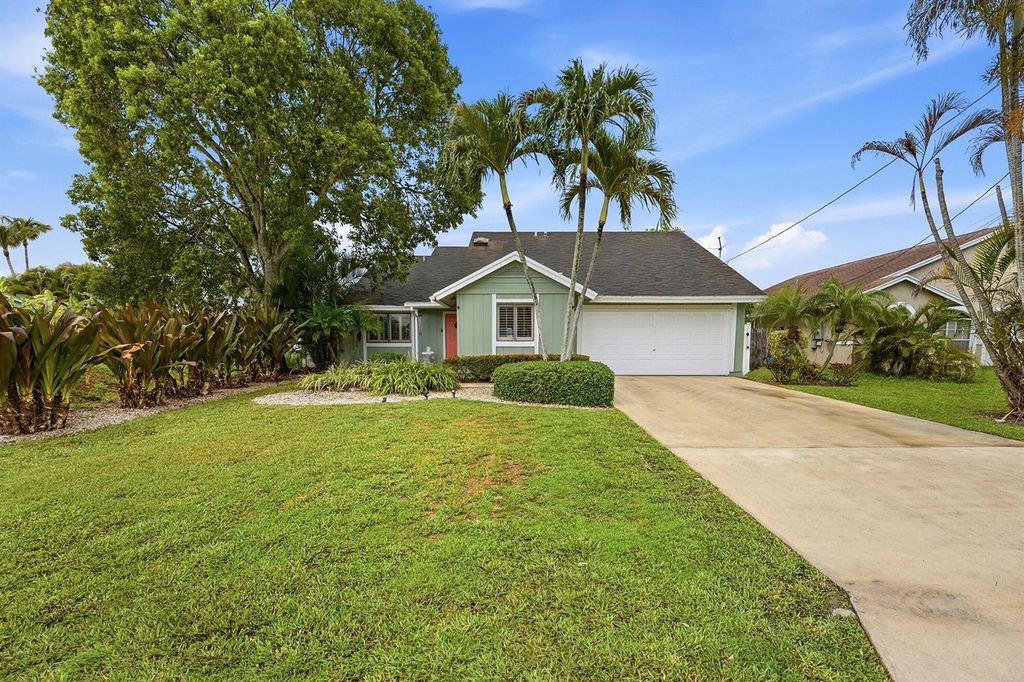 6273 Barbara Street, Jupiter, FL 33458
