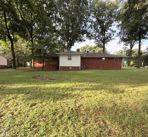 4108 Oakhill Lane, Jonesboro, AR 72405