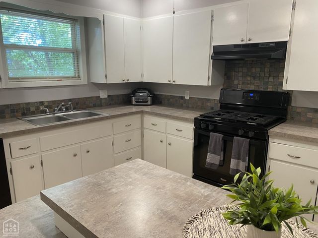 4108 Oakhill Lane, Jonesboro, AR 72405