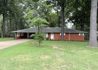 4108 Oakhill Lane, Jonesboro, AR 72405