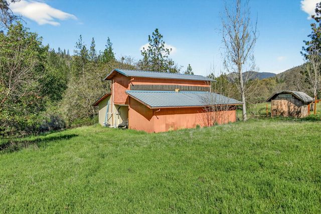 5700 Highway 238, Jacksonville, OR 97530