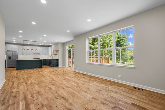 2819 Sweet Clover Way, Wauconda, IL 60084