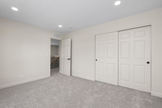 2819 Sweet Clover Way, Wauconda, IL 60084