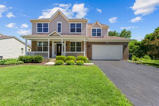 2819 Sweet Clover Way, Wauconda, IL 60084